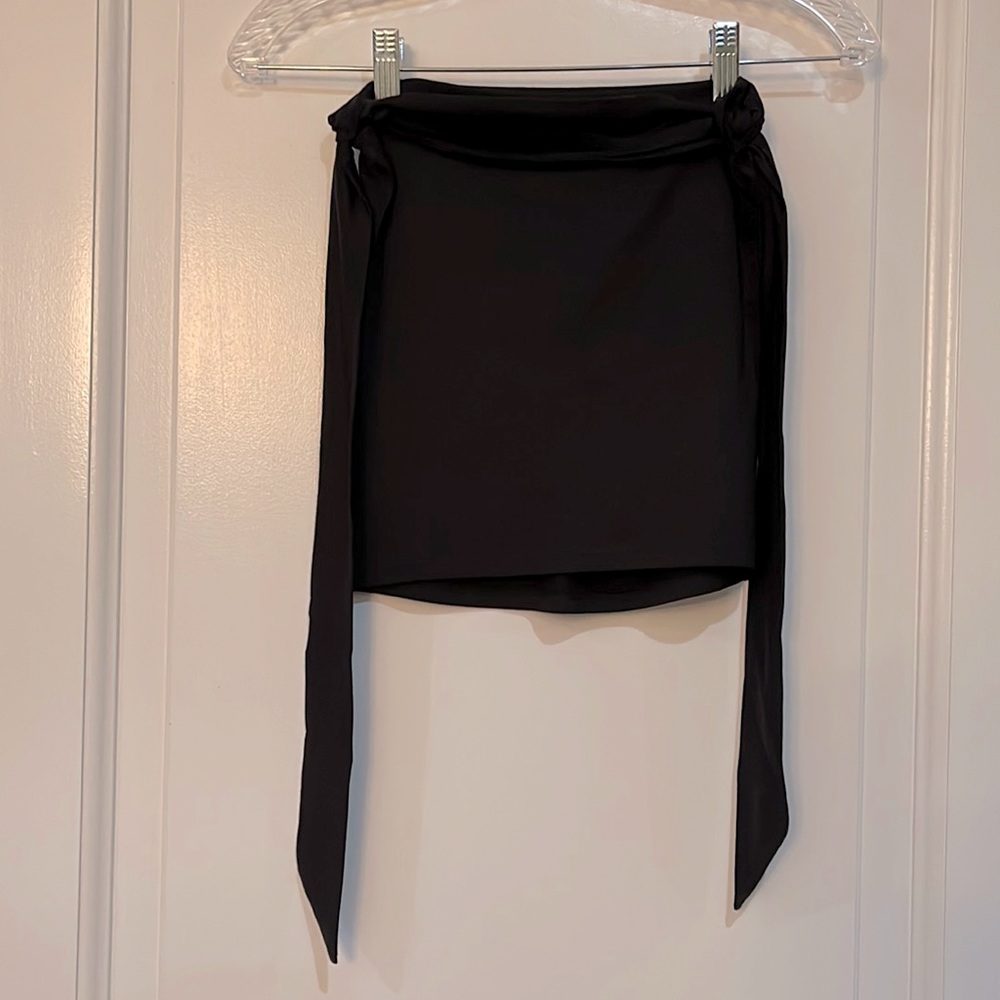 Strapless/ halter top